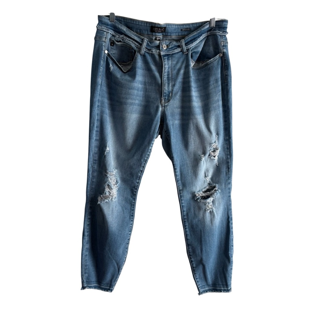 JUDY BLUE Distressed Skinny Fit Jeans in Faded Blue Size 18W — SUPER COMFY!!! - Picture 2 of 10